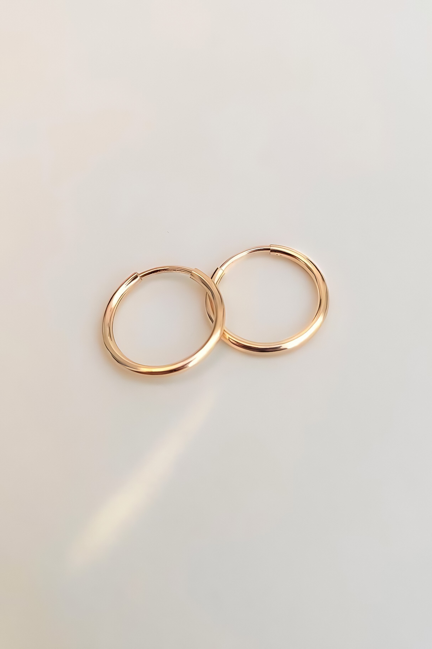 SUN FINE HOOPS Earring