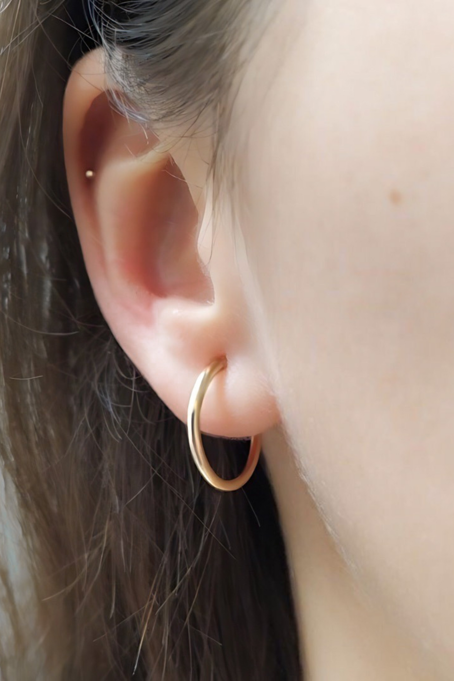 SUN FINE HOOPS Earring