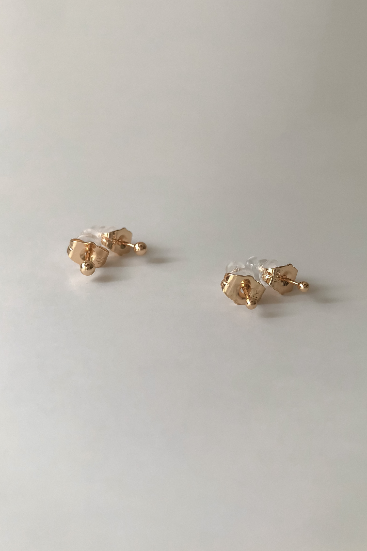 MOON DOTS Earring 2mm