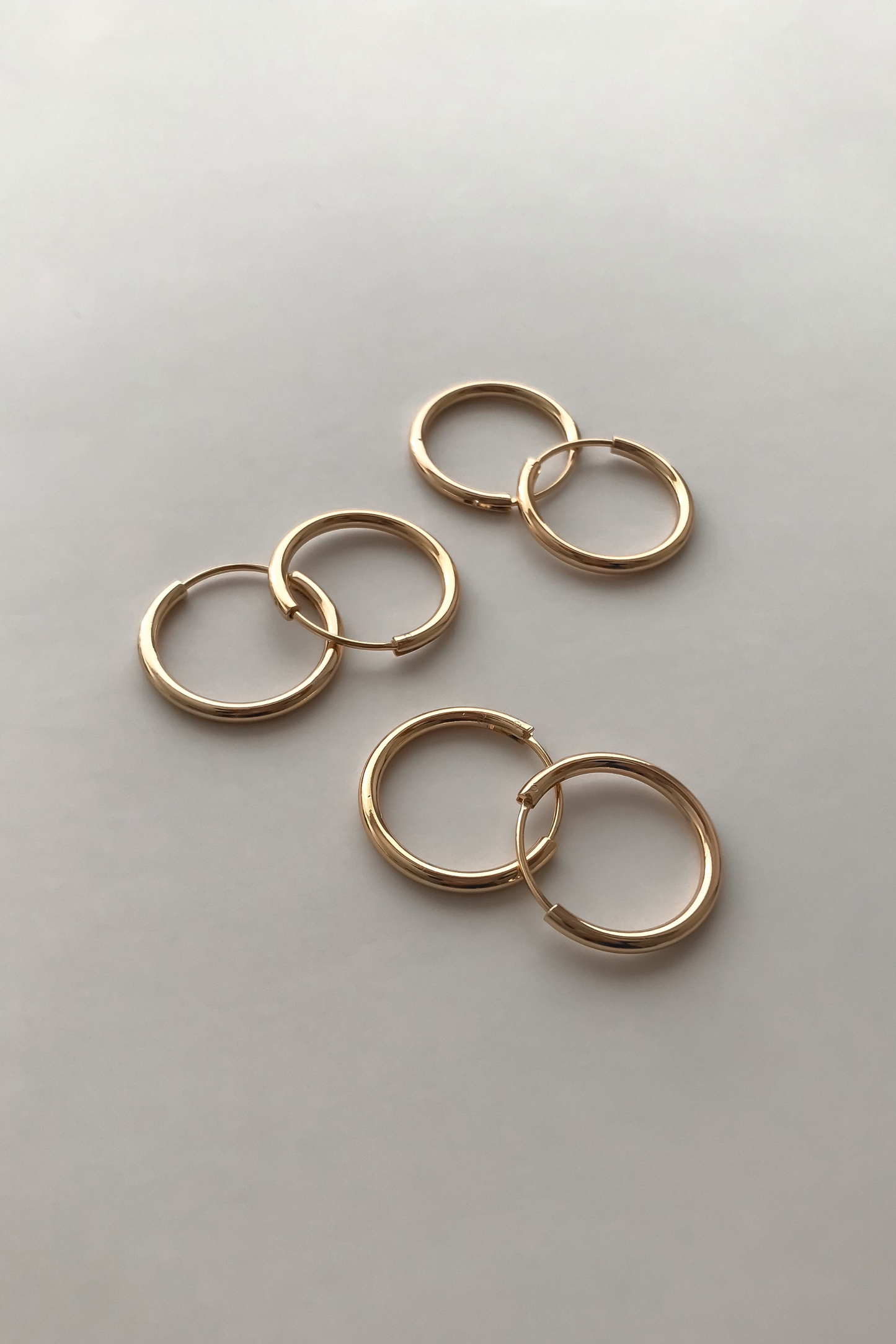 SUN FINE HOOPS Earring