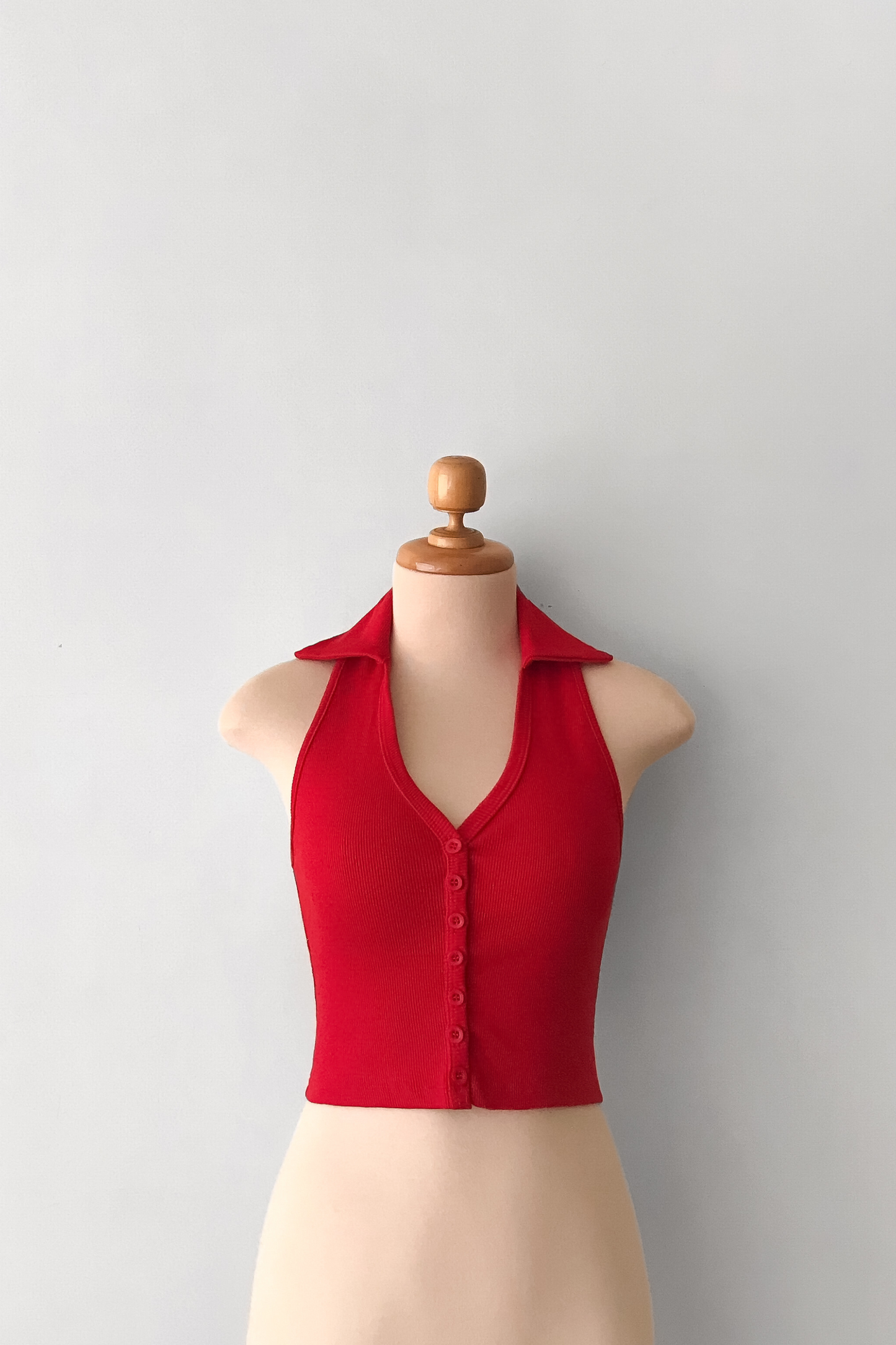 MADISON BUTTON TOP