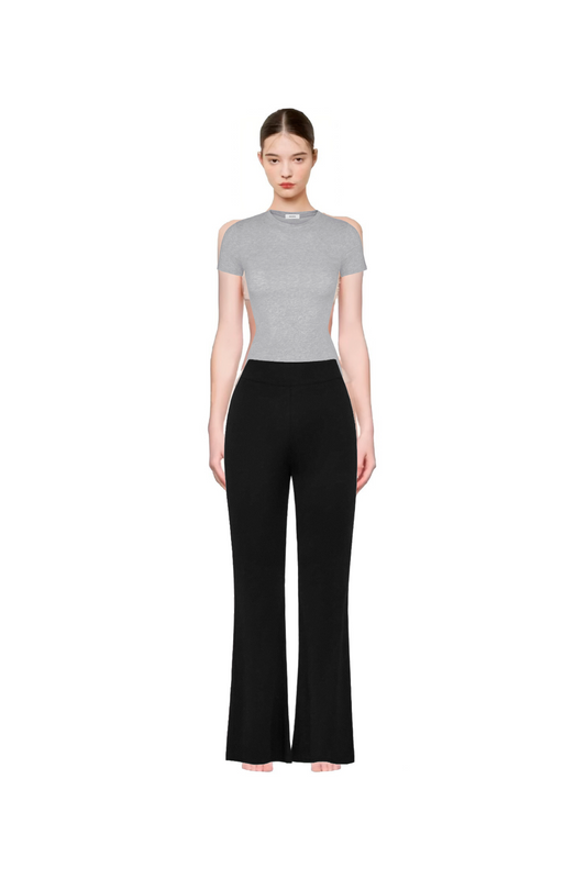 SLIM SHORTSLEVEE + KENDALL TROUSERS