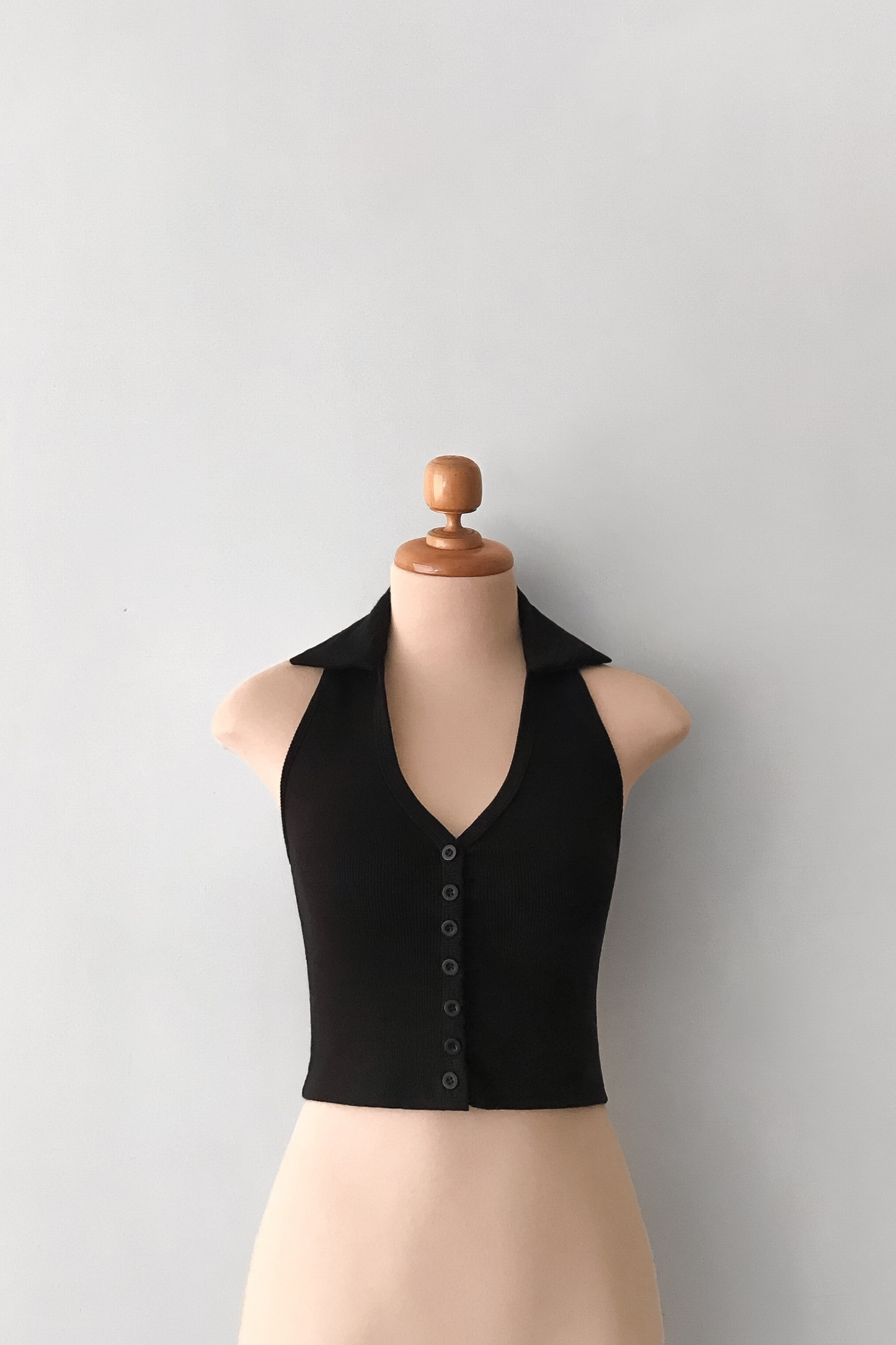 MADISON BUTTON TOP