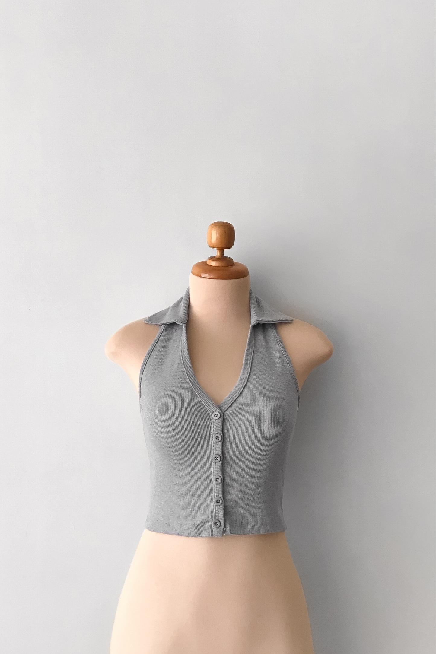 MADISON BUTTON TOP