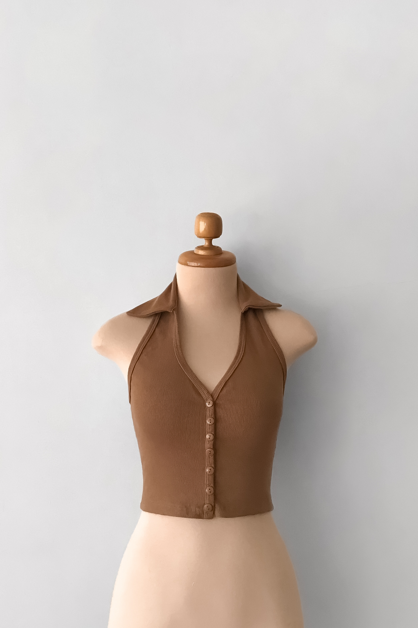 MADISON BUTTON TOP