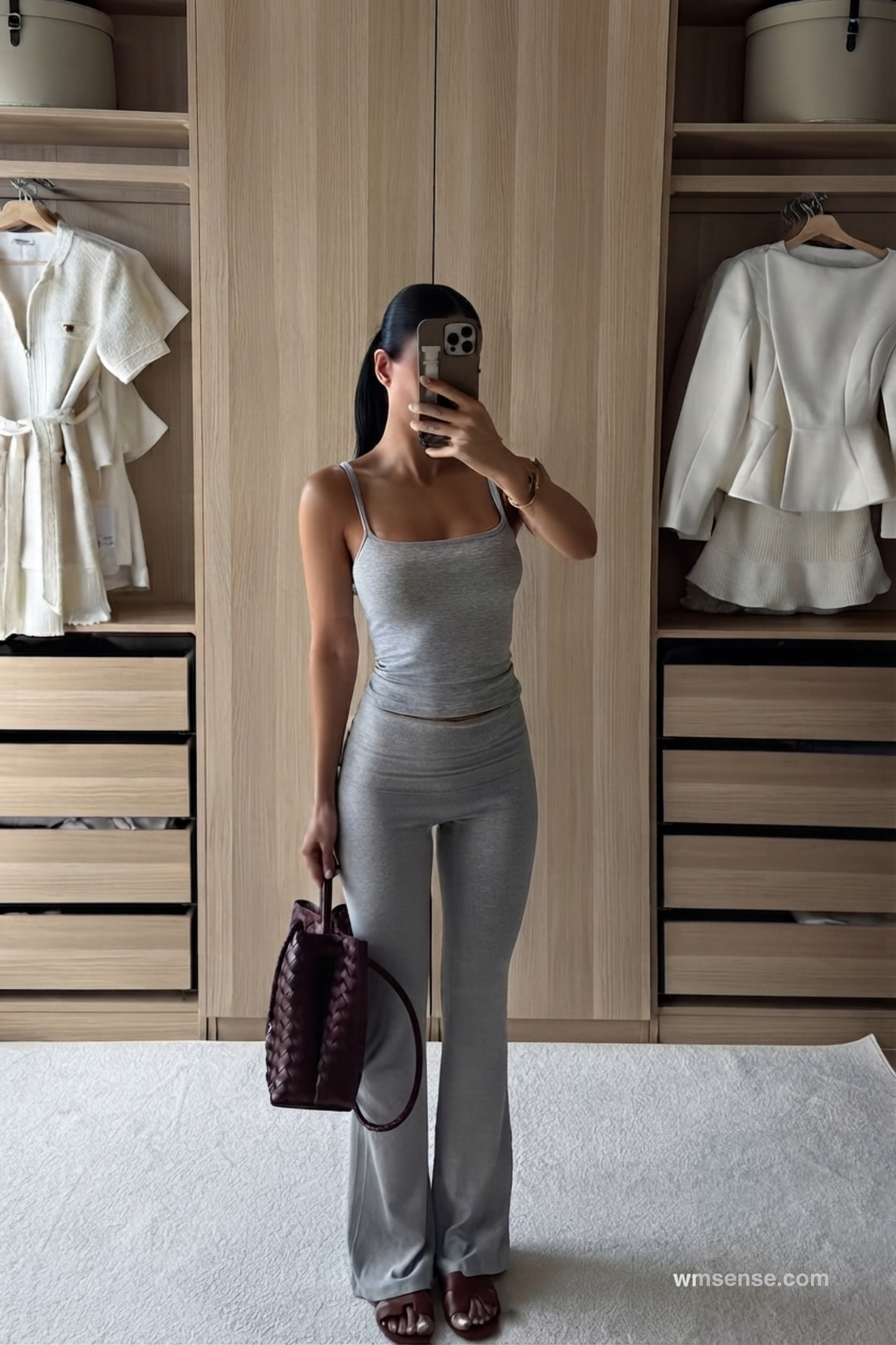 EFFORTLESS ESSENTIAL SET GREY