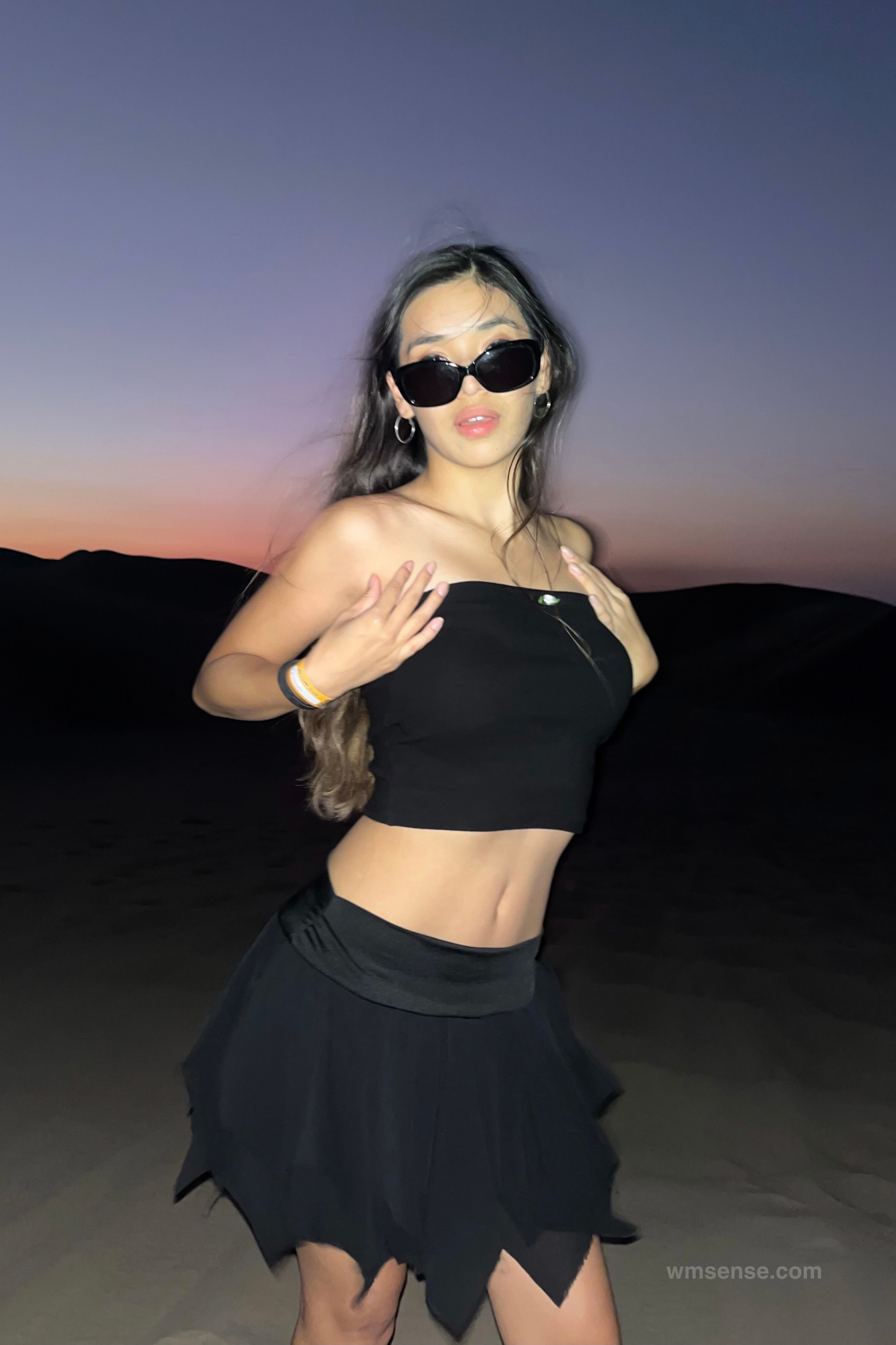 LILY TUBE TOP LINER-BLACK